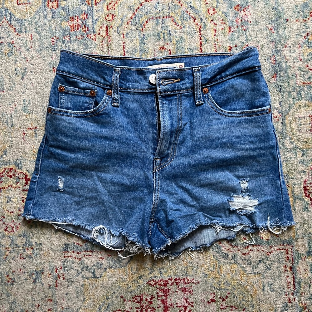 levi’s high rise shorts
